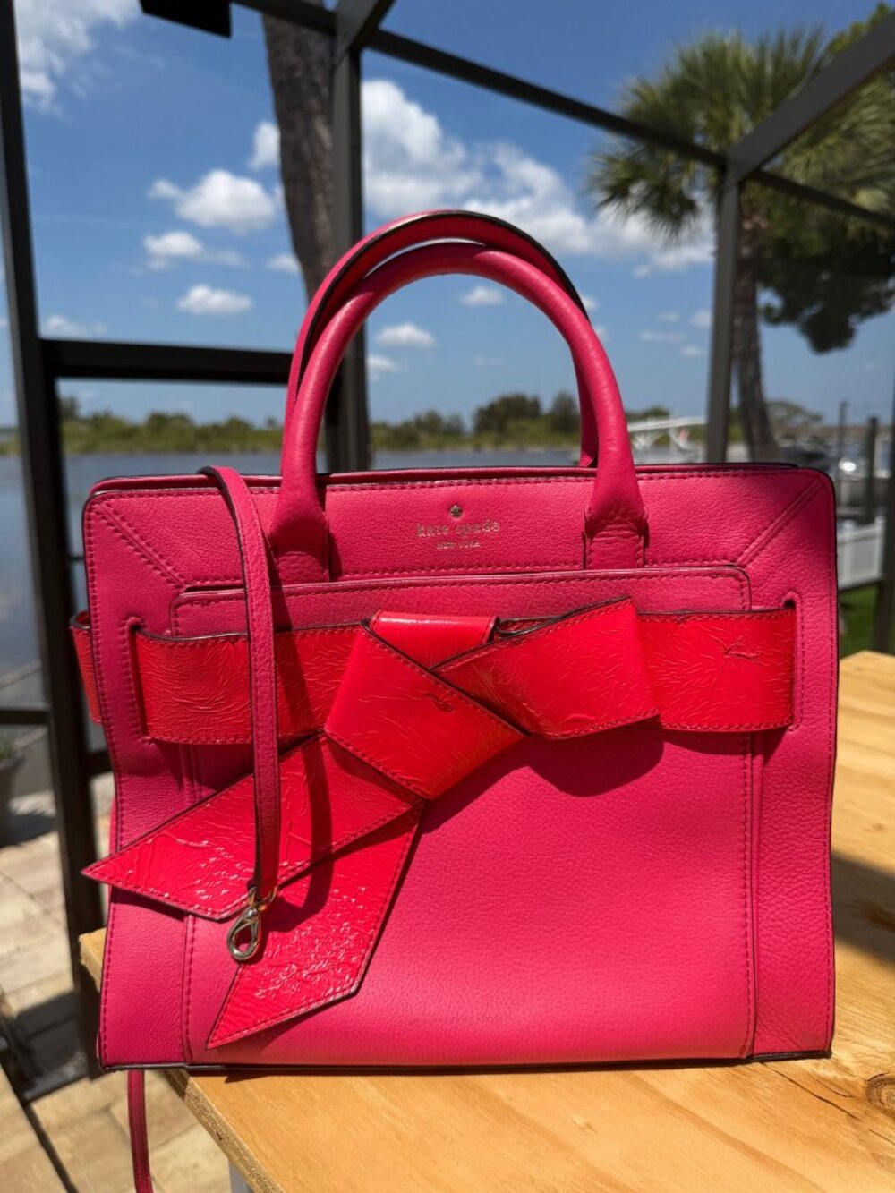 Kate Spade Bow Valley Rosa Satchel – Rare Vibrant Pink Leather w/ Statement Bow - Picture 3 of 7